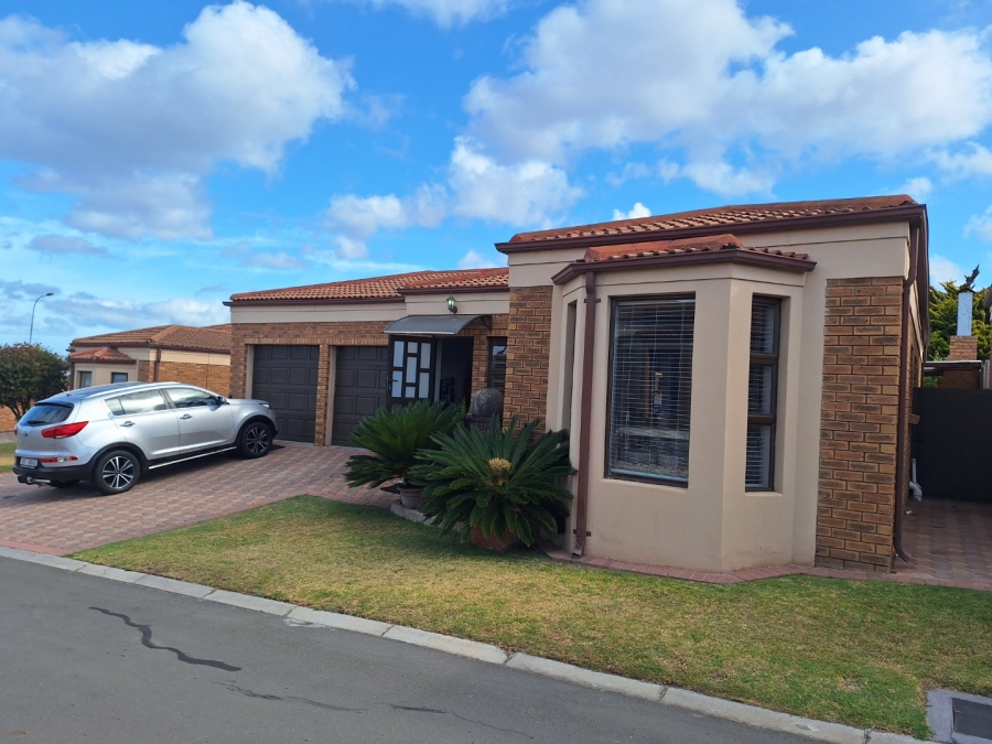3 Bedroom Property for Sale in Hartenbos Central Western Cape